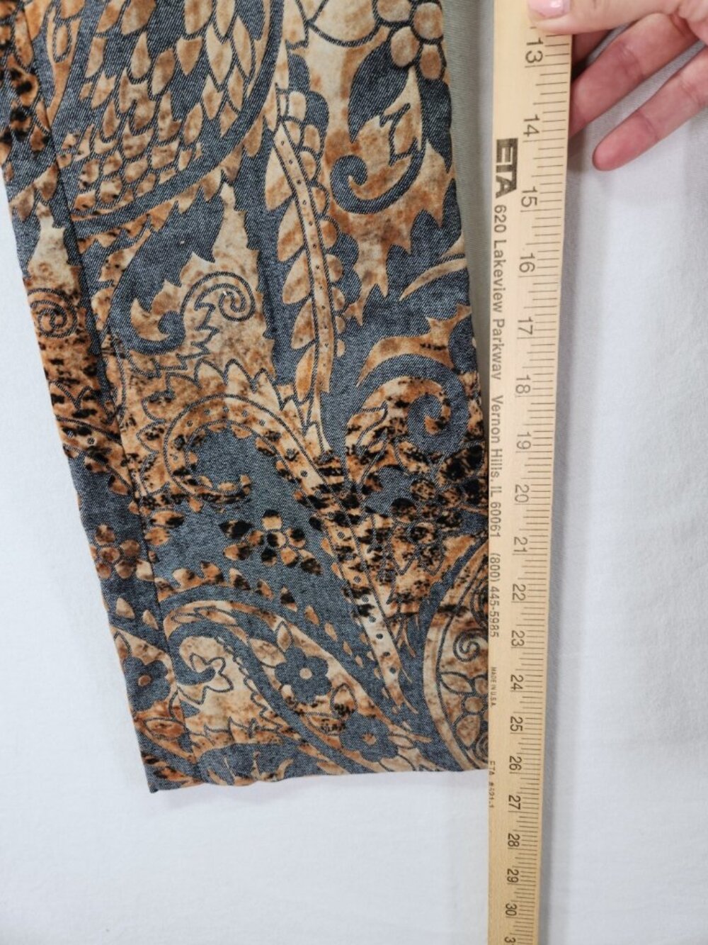 Womyn Womens Size 6 Altered 24x26 Paisley Velvet Jacquard Straight Leg Pants - Picture 5 of 15